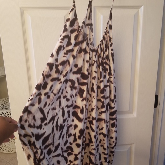Vince Camuto Cheeta Print Swimsuit Coverup - Picture 2 of 4